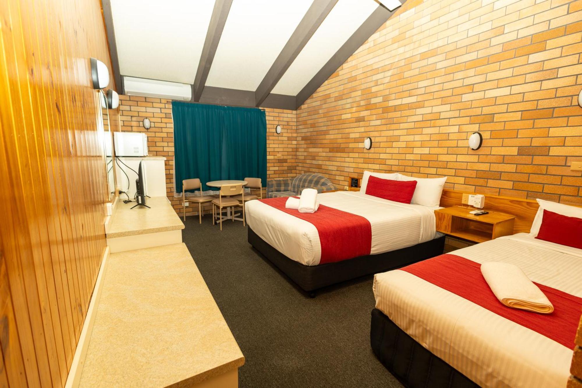 All Travellers Motor Inn 쿠나바라브란 외부 사진