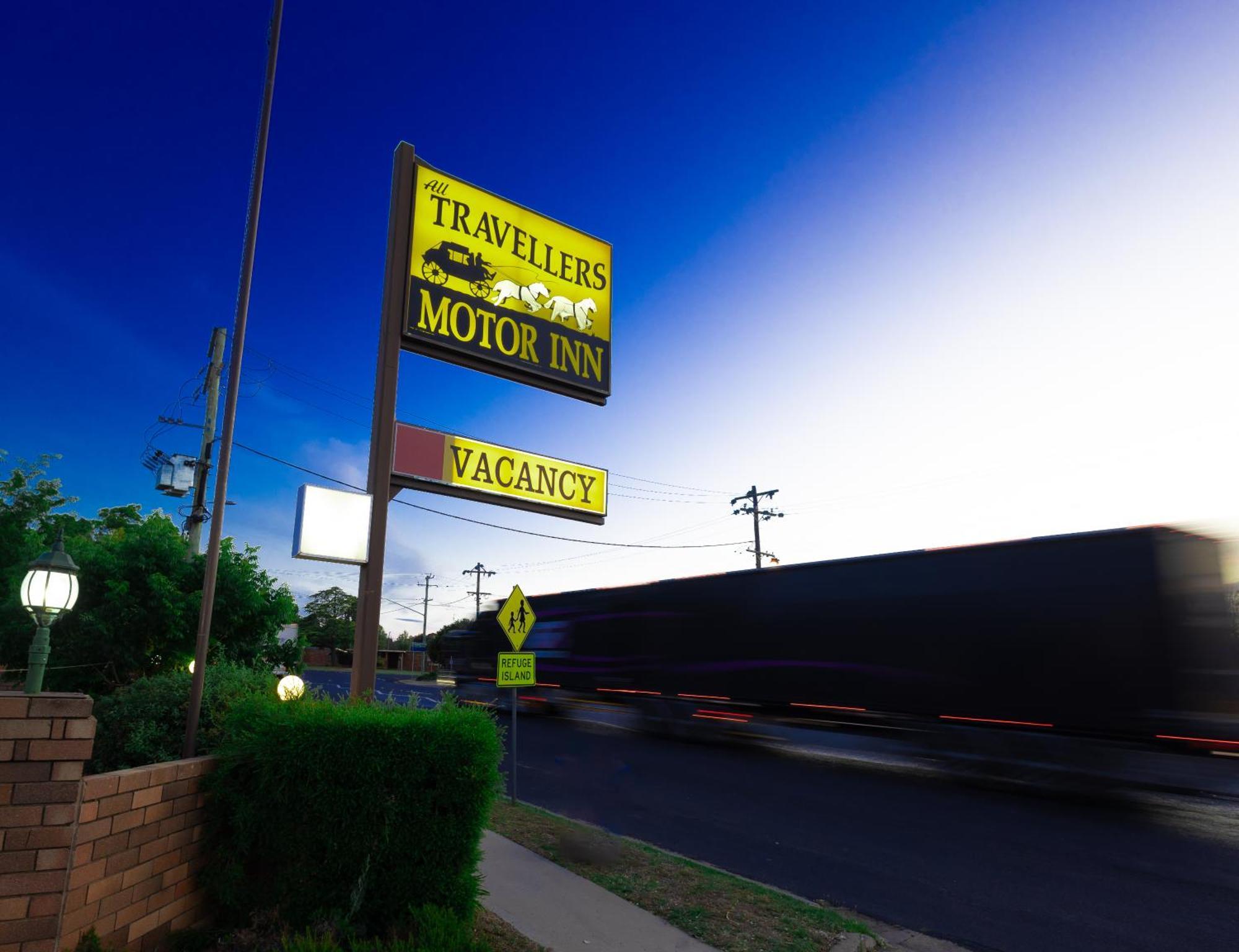 All Travellers Motor Inn 쿠나바라브란 외부 사진